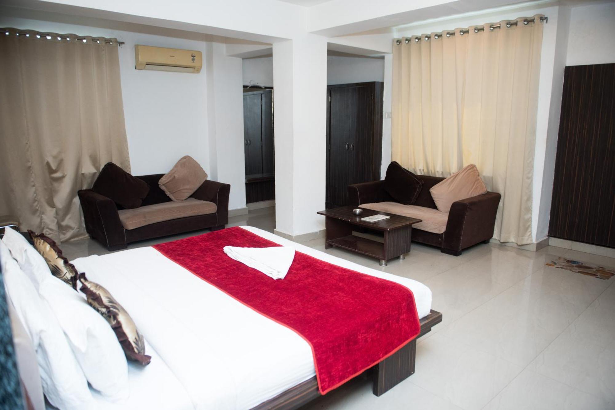 Hotel Balaji Central Ratlam Exterior photo