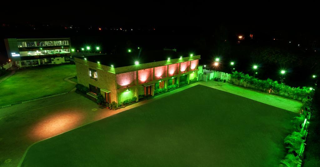 Hotel Balaji Central Ratlam Exterior photo