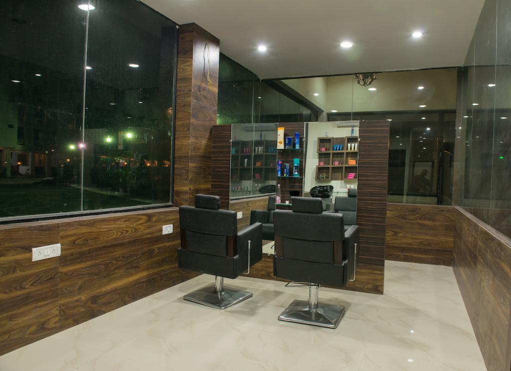 Hotel Balaji Central Ratlam Exterior photo