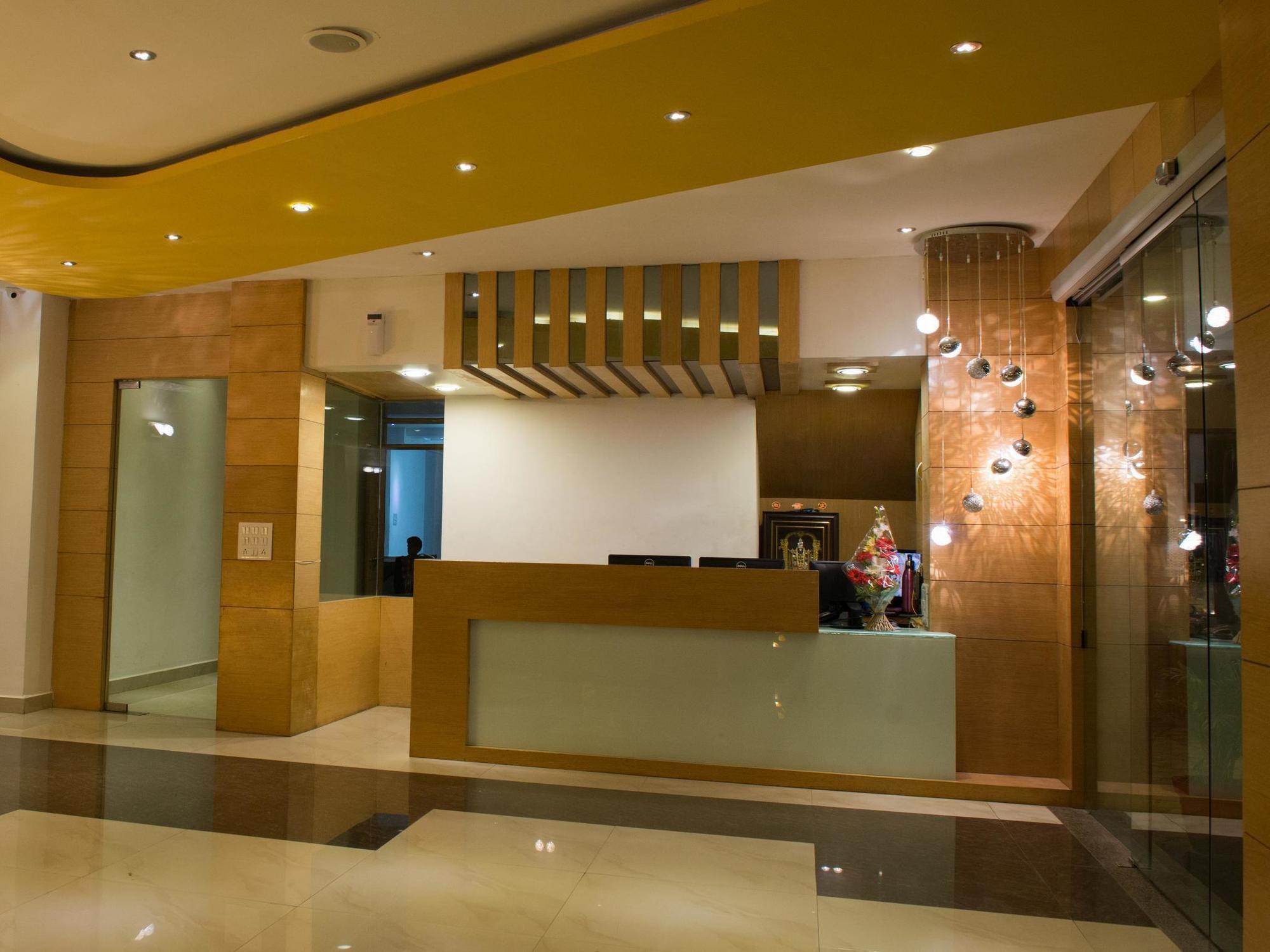 Hotel Balaji Central Ratlam Exterior photo